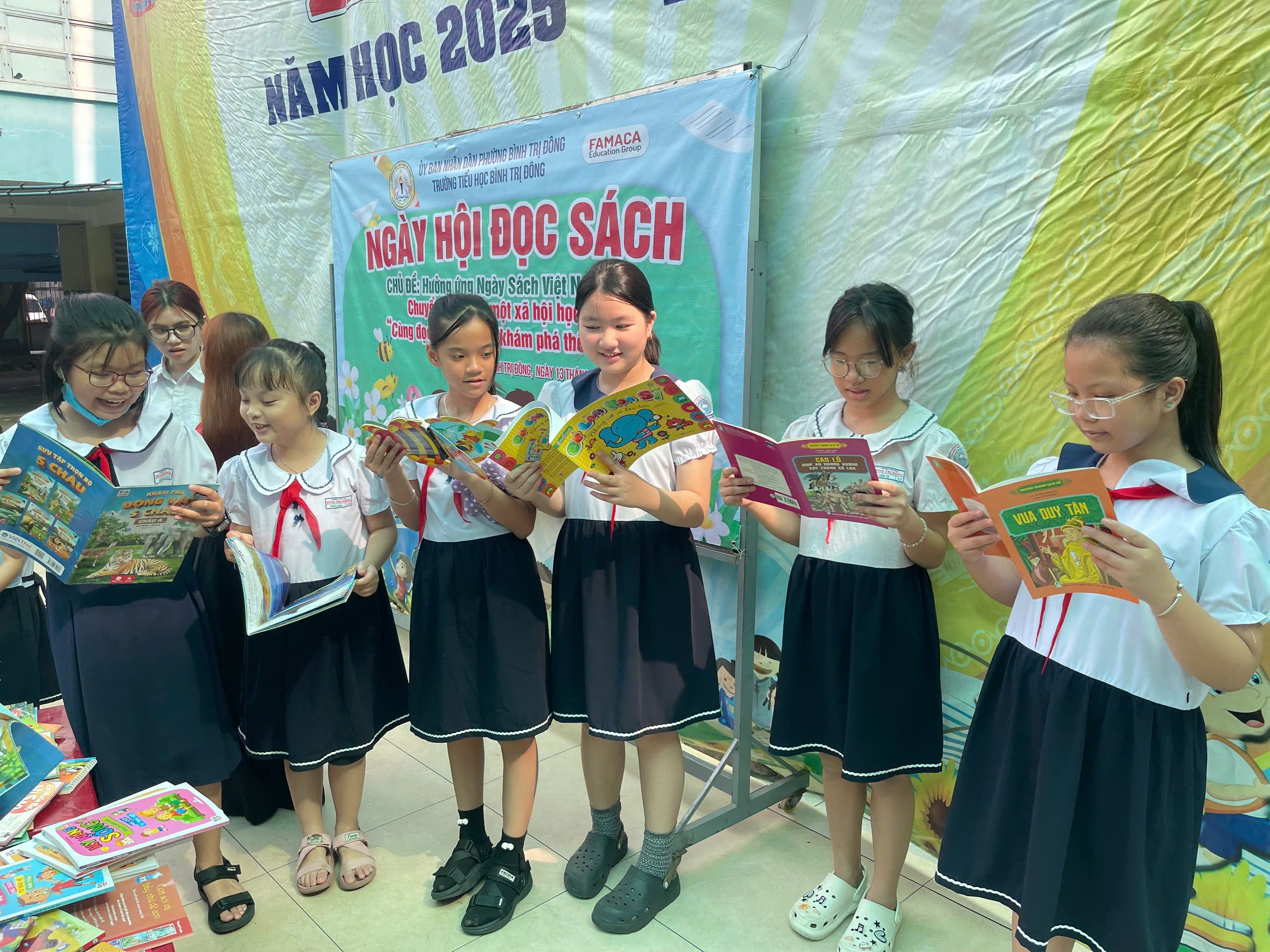 The joy of finding a book each child wants to explore - Binh Tri Dong Primary School