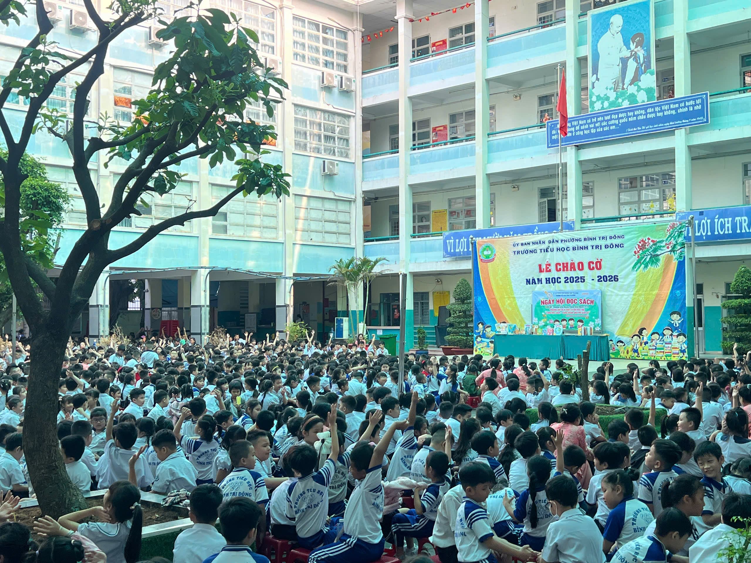 An open reading space taking shape on the school campus - Binh Tri Dong Primary School