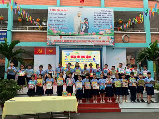 Sự kiện tại Duong Minh Chau Primary School