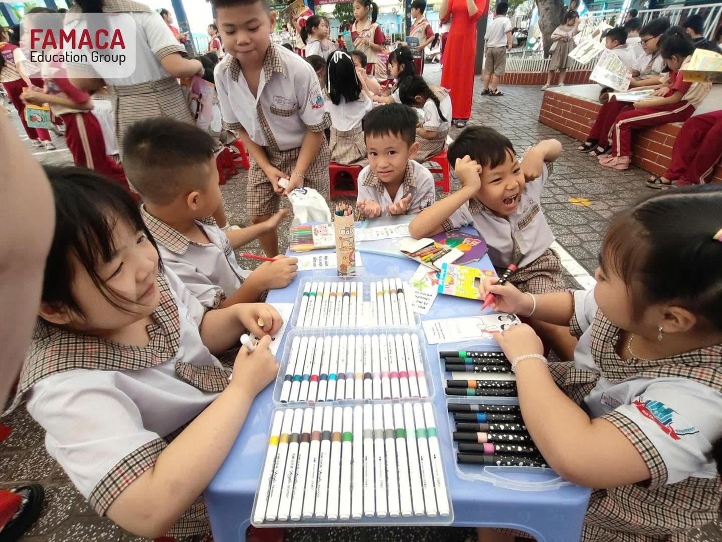 A shared moment capturing the spirit of the reading day - Huynh Van Chinh Primary School