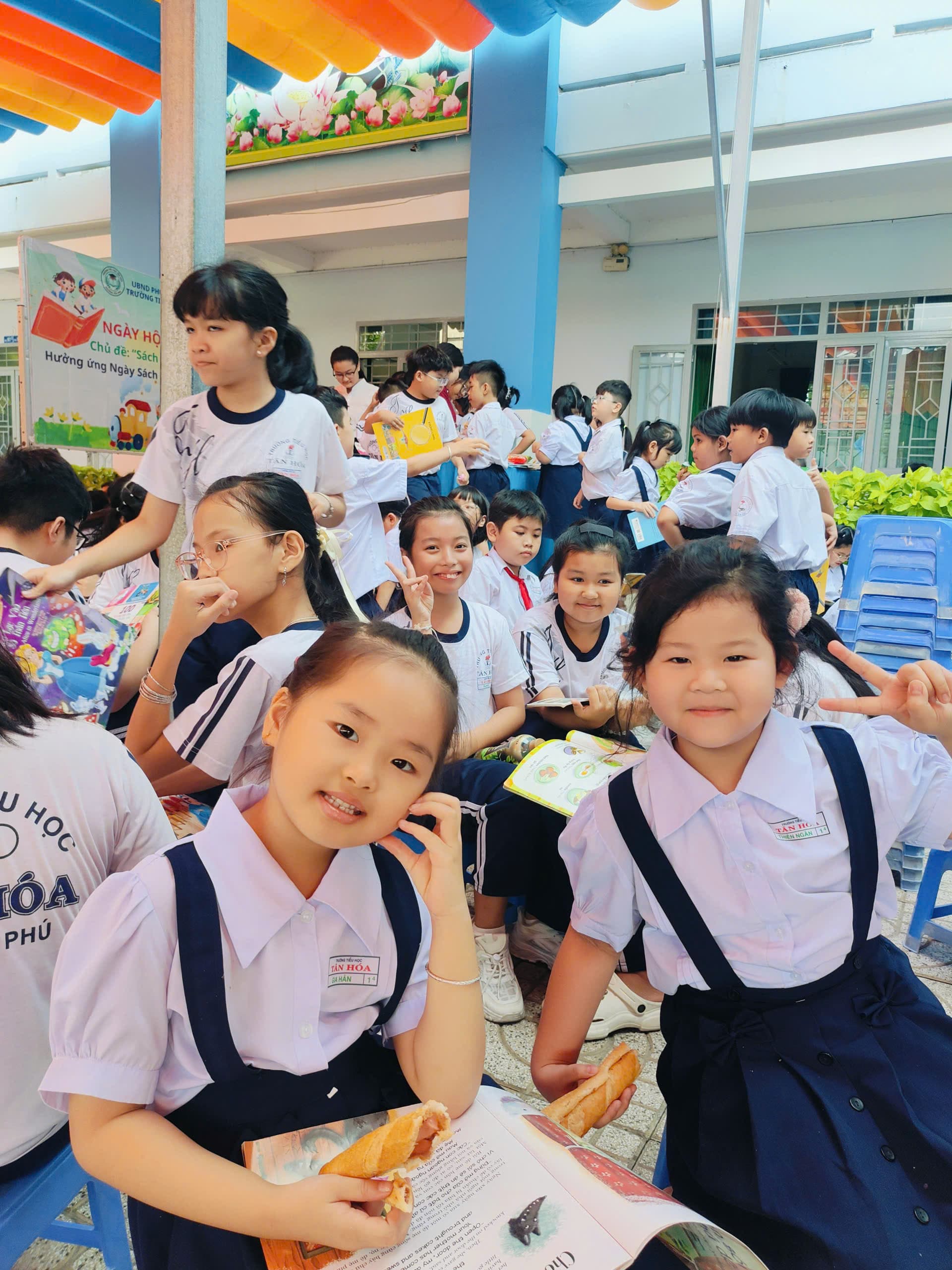 The joy of finding a book each child wants to explore - Tan Hoa Primary School