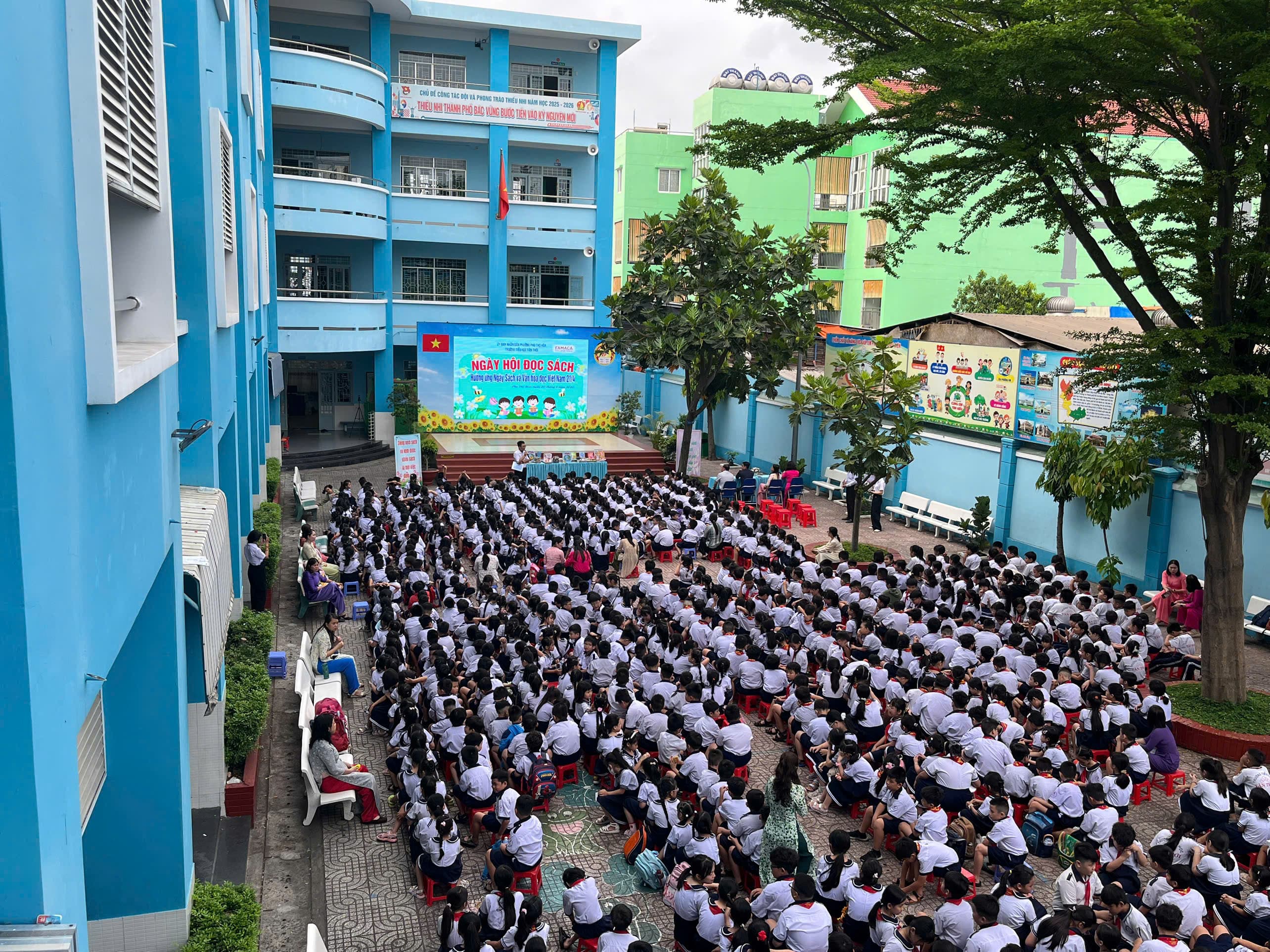 An open reading space taking shape on the school campus - Tan Thoi Primary School